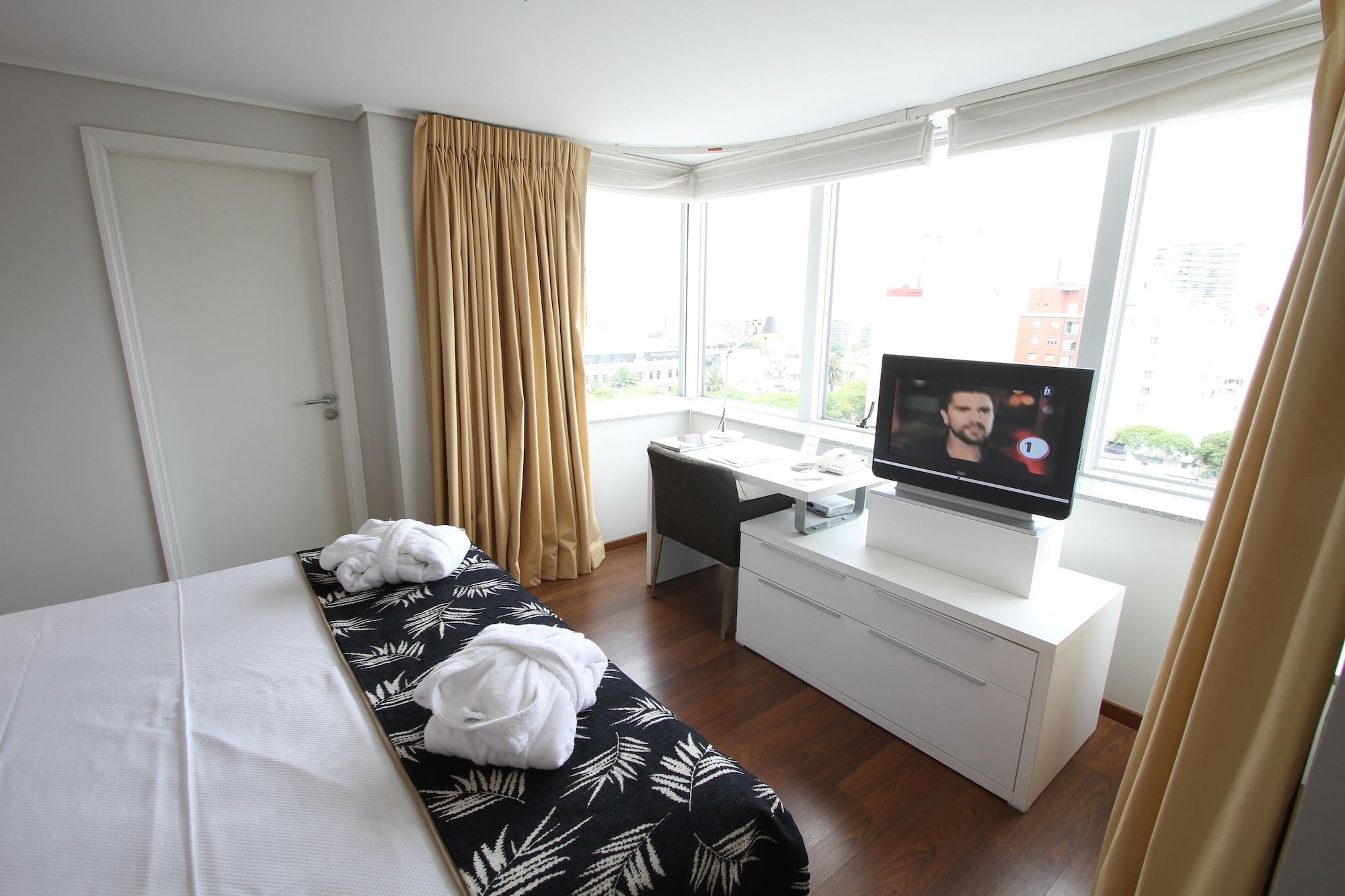 Regency Golf - Hotel Urbano Montevideo Zewnętrze zdjęcie